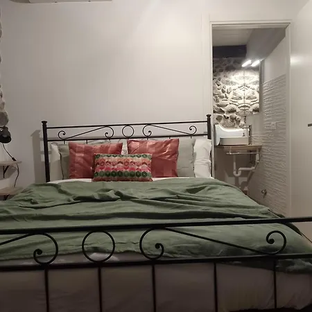 Bed & Breakfast 503 Di Alessio E Orsola 3*